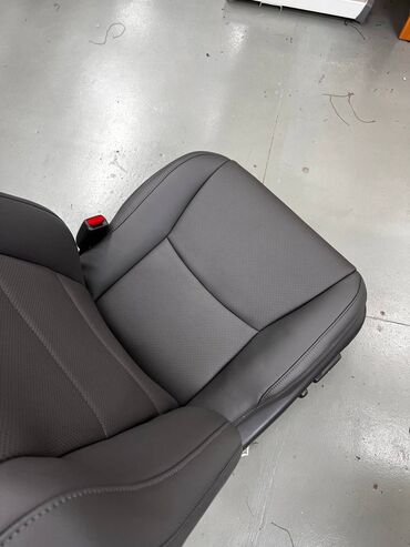 СТО, ремонт транспорта: Перетяжка рулья,сидений и полностью реставрация салона — 12