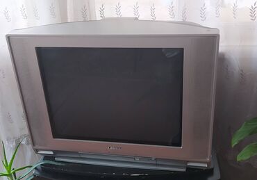 102 ekran televizor: İşlənmiş Televizor Toshiba 21" Ünvandan götürmə