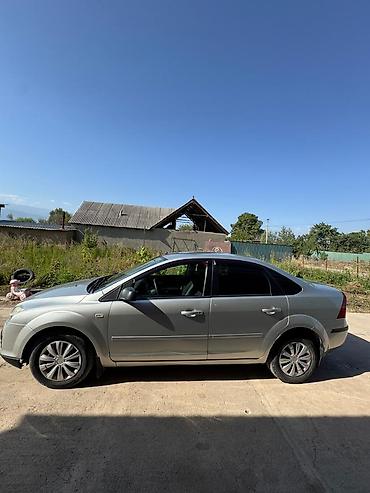 голф венто: Ford Focus: 2005 г., 1.6 л, Механика, Бензин, Седан — 4
