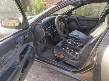 машины на обмен: Toyota Carina E: 1995 г., 1.6 л, Механика, Бензин, Седан