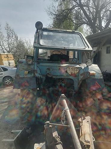 16 lt: Трактор колесный, с кабиной. - Конфигурация: задний привод, передние — 4
