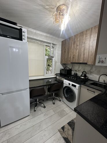 квартира сдаю кызыл аскер: 2 комнаты, 44 м², 104 серия, 3 этаж, Евроремонт