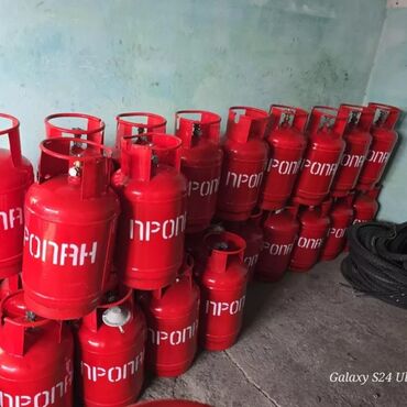 Газовые баллоны: 27л покрашен бу с новыми вентилями 3500 цена за 27литров. большой