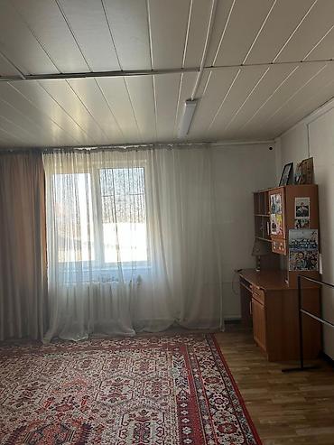 Продажа коттеджей и домов: Дом 2 этажа, площадь 206 м², участок 5 соток. Локация: Токолдош, ул — 8