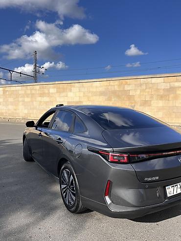 Changan: Changan Qiyuan A05: 1.5 l | 2025 il 12000 km Sedan — 6