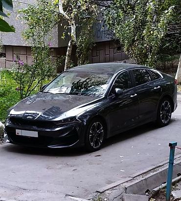 kaiyi e5: Kia K5: 2020 г., Седан — 1