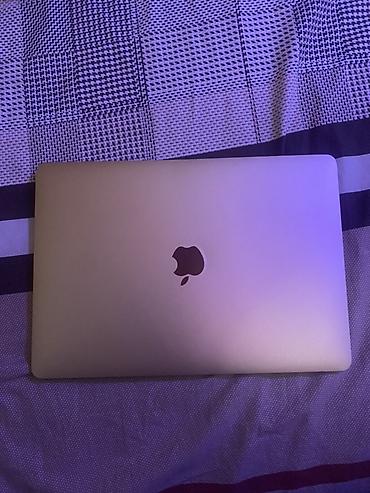 apple notebook: Apple MacBook Air (qızılı rəng) - Model: MacBook Air (nəsil şəkildən — 1