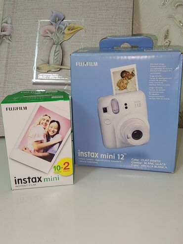 Фотоаппараты: Instax mini 12 + пленка + альбом