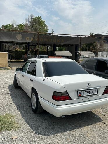 запчасти на корейские авто конт 15г бишкек фото: Mercedes-Benz E-Class: 1995 г., 2.2 л, Автоматтык, Бензин, Седан