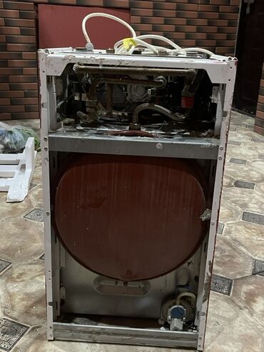 Mismarlar, şuruplar: İşlənmiş Kombi 24 kVt, Ünvandan götürmə, Zəmanətsiz, Kredit yoxdur