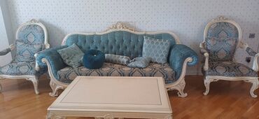 Masa və oturacaq dəstləri: Qonaq otağı üçün, İşlənmiş, Dördbucaq masa — 16