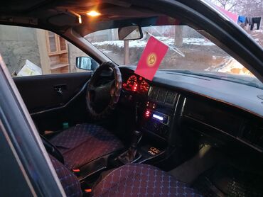 Audi: Audi 80: 1988 г., 1.8 л, Механика, Бензин, Седан — 5