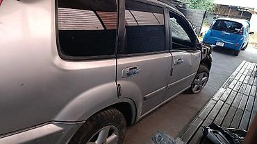 Детали двигателя и моторы в сборе: Бензиновый мотор Nissan 2003 г., 2 л, Б/у, Оригинал — 2