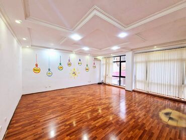 Ofislər: Nərimanov rayonu, “Təbriz” küçəsində, "Heydər Əliyev Mərkəzi"nə yaxın — 7