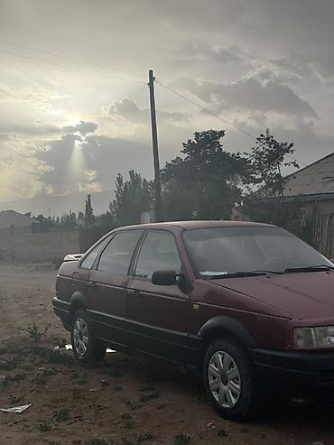 5: Volkswagen Passat: 1988 г., 1.8 л, Механика, Седан — 3