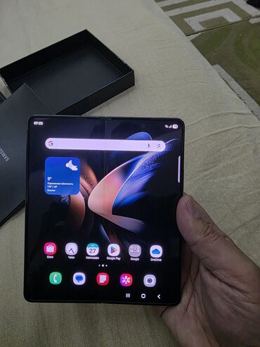 геймерские ноутбуки: Samsung Galaxy Z Fold 4, Колдонулган, 256 ГБ, түсү - Кара, 2 SIM