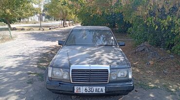 очень срочно продам: Mercedes-Benz W124: 1992 г., 2 л, Механика, Бензин, Универсал