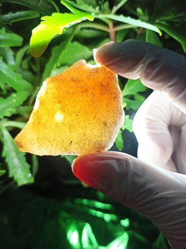 Dekorativ daşlar: İşıq keçirən Təbii Kvars daşı ✨💎 Qiymətlə bağlı maraqlananlar zəhmət — 3