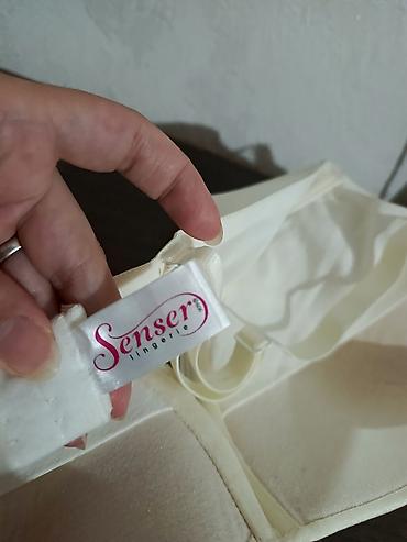 alt paltarları: Byusqalter süd verən analar üçün. Yeni qalıb etiketi üzərindədi — 1