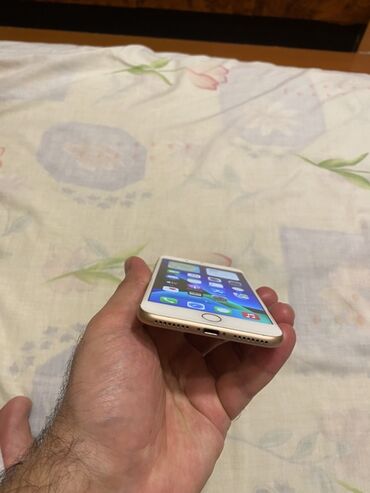 Apple iPhone: IPhone 8 Plus, 64 GB, Qızılı, Barmaq izi — 9