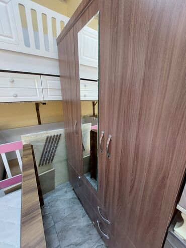 химчистка мебели: Шкаф-вешалка, Б/у, 4 двери, Распашной, Прямой шкаф, Азербайджан