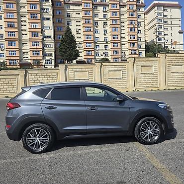 kia ceed qranat: Hyundai Tucson: 1.6 l | Krossover — 4