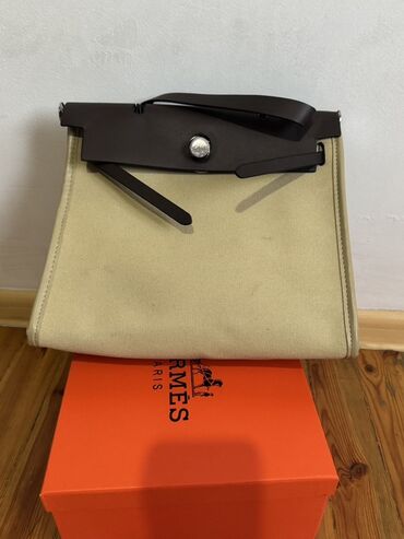 Классические сумки: Сумки люксовых брендов: 1) Сумка Hermès Herbag - Материалы: плотный