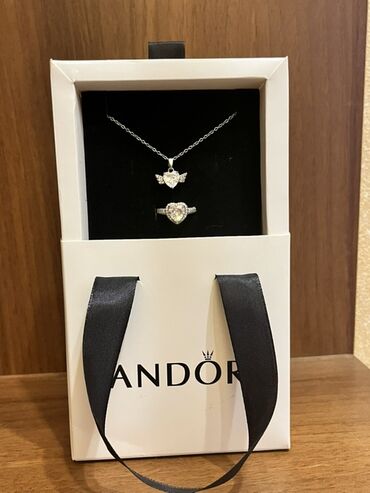 В комплекте: Кольцо, Pandora, Серебро