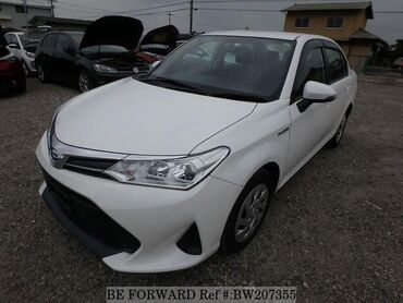 centra masin: Toyota Corolla: 1.5 л | 2018 г. Седан