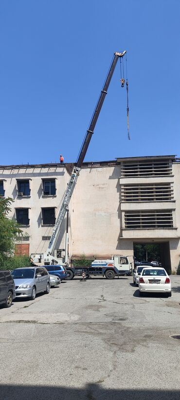 Услуги автокрана: Услуги автокрана 🏗️ Грузоподъемность от 25 до 50-тонн Вылет стрел от — 5