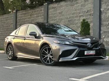 Toyota: Toyota Camry: 2022 г., Гибрид, Седан