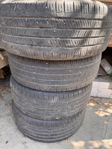 купить резину 225 45 r17 зима: Комплект из четырех автомобильных шин размера 215/55R17 с индексом