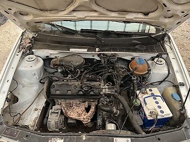 camry 50 55: Volkswagen Golf: 1991 г., 1.3 л, Бензин, Хэтчбэк — 9