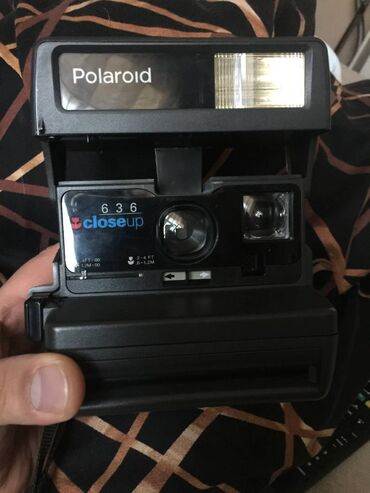 fotoaparat polaroid: Fotoşəkil çəkən Polaroid .Nə sual varsa Votsap aktivdi
