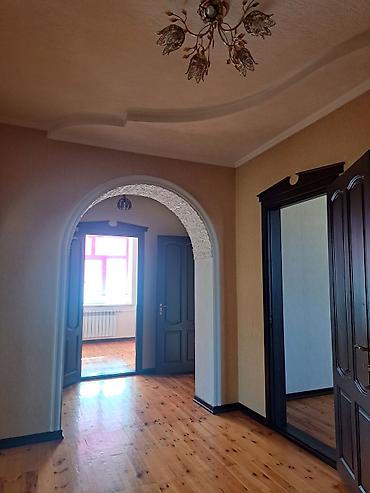 Продажа коттеджей и домов: 6 комнат и более, 240 м², 6 соток, Ош, Собственник — 24