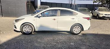 машина сузики: Hyundai Solaris: 2018 г., 1.4 л, Автомат, Бензин, Седан — 2