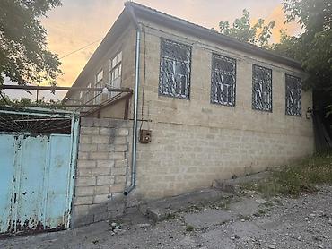 Həyət evləri və villaların satışı: Satılır: Həyətyanı ev ṣamaxu - Geniş, daş döşəməli həyət. Həyətin — 7
