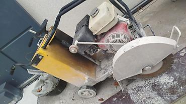 payat aparati: Beton və daş emalı avadanlıqları paketi Tərkib: - Benzin mühərrikli — 1