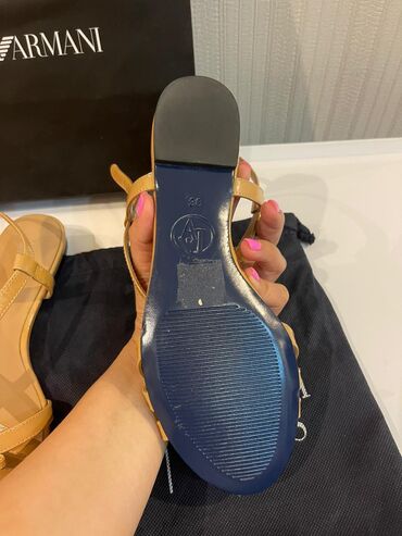 Basanoşka və səndəllər: Ölçü: 36, rəng - Bej, Yeni — 8