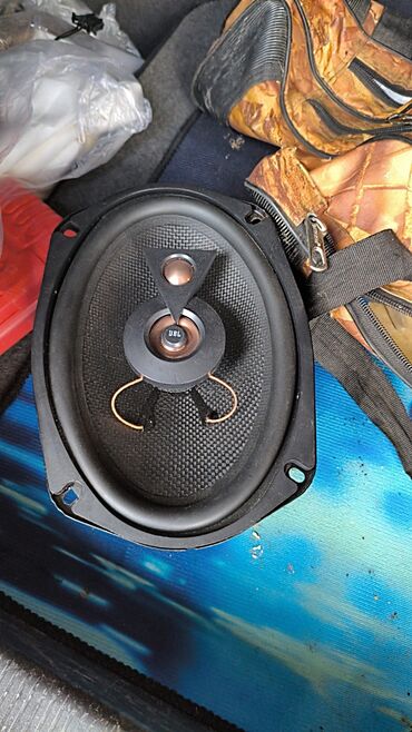 Maqnitofonlar: Dinamiklər və sabvuferlər, Yeni, Karbon