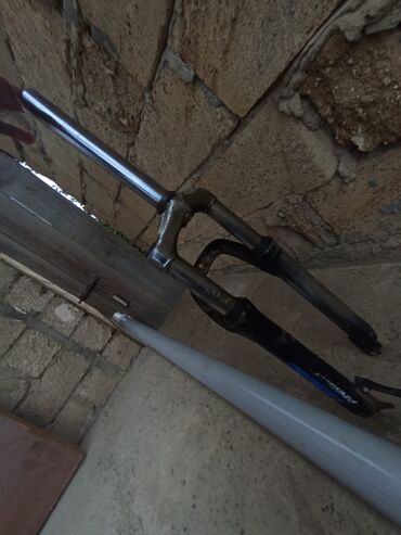 Musiqi alətləri: Velosiped üçün ön çəngəl - Material: metal (polad steerer və tac