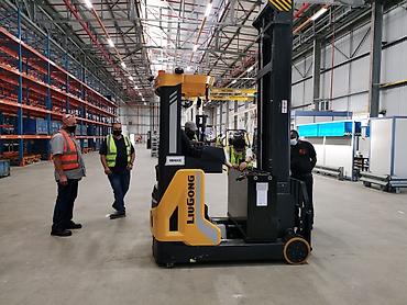 Погрузчики: Погрузчик, LiuGong, 2024 г., Колесный, Вилочный — 15