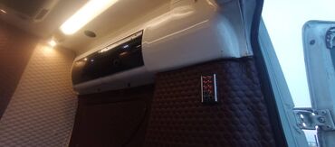 Легкий грузовой транспорт: Легкий грузовик, Mercedes-Benz, Б/у at lalafo.kg — 8 Легкий грузовой транспорт: Легкий грузовик, Mercedes-Benz, Б/у — 8