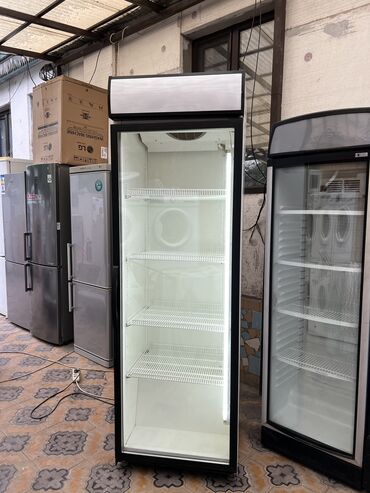 продаю витриный холодильник: Холодильник Б/у, Однокамерный, No frost, 67 * 215 * 62