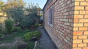 Продажа коттеджей и домов: Продаётся 4 -х комнатный уютный дом 🏠 в с. Сузак. Площадь земельного — 6