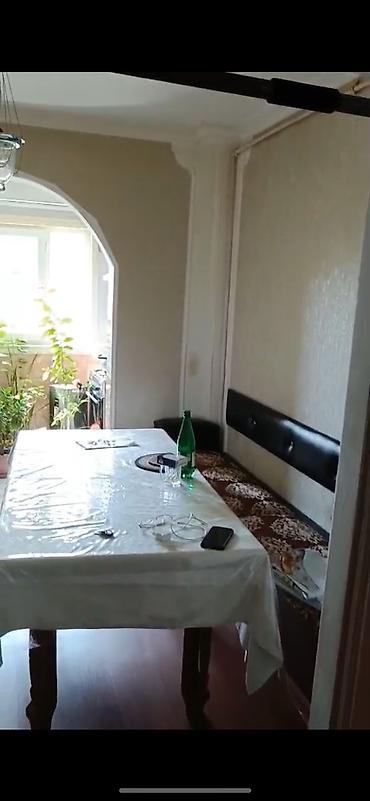 azadliq ev: Bakı, 3 otaqlı, Köhnə tikili, 80 kv. m — 3