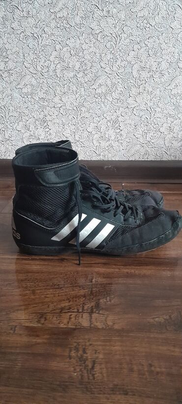 Кроссовки и спортивная обувь: Мужские кроссовки, 40.5, Adidas, Б/у, цвет - Черный