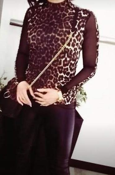 tasne mona: Ženska bluza sa animal printom (leopard) i mrežastim rukavima - Kroj — 1