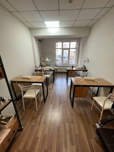аренда офиса для тренингов: Филармония (Усенбаева) Сдается коммерческое помещение Без мебели