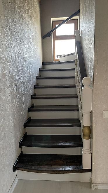 Продажа коттеджей и домов: 🏡 **СРОЧНО ПРОДАЁТСЯ ДОМ!** 📍 Район ж/м Арча Бешик 🏠 180 м² | 🌿 4 — 3